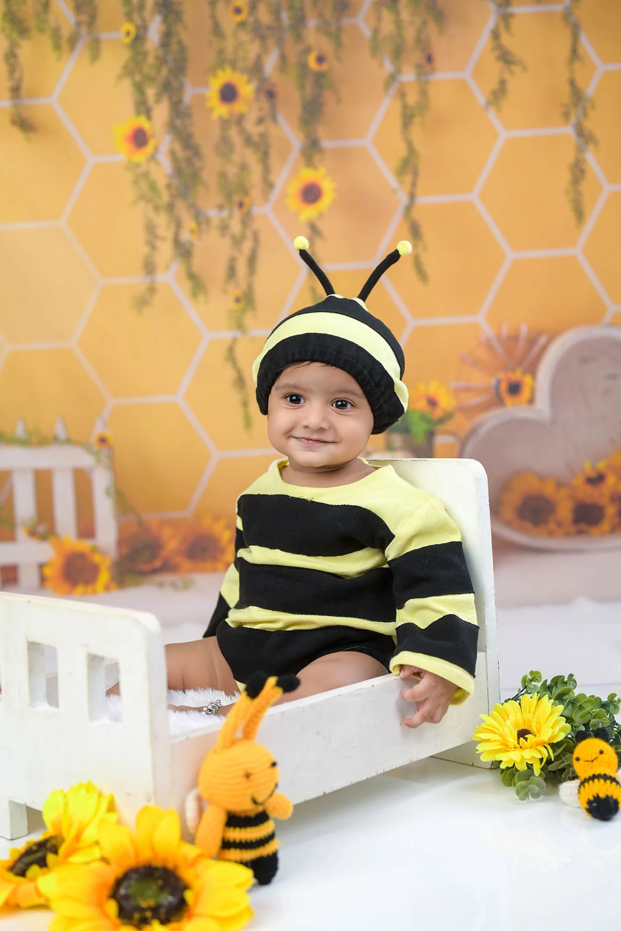 honeybee baby shoot