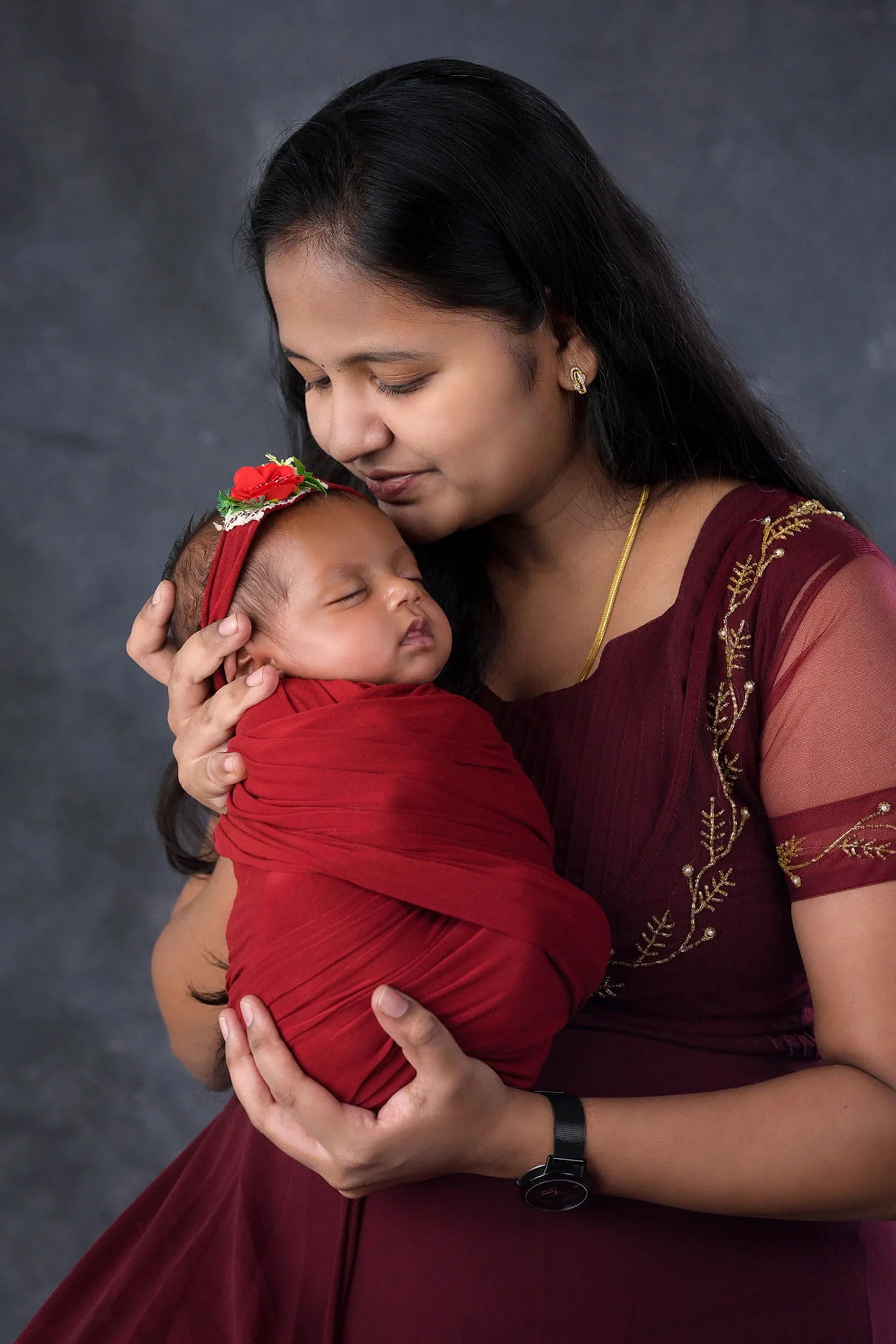 mom and newborn baby portrait