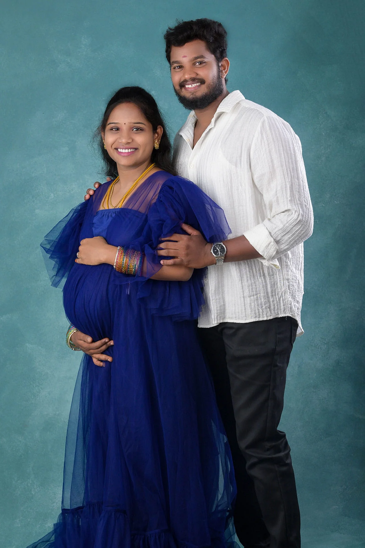 couple-maternity-photoshoot
