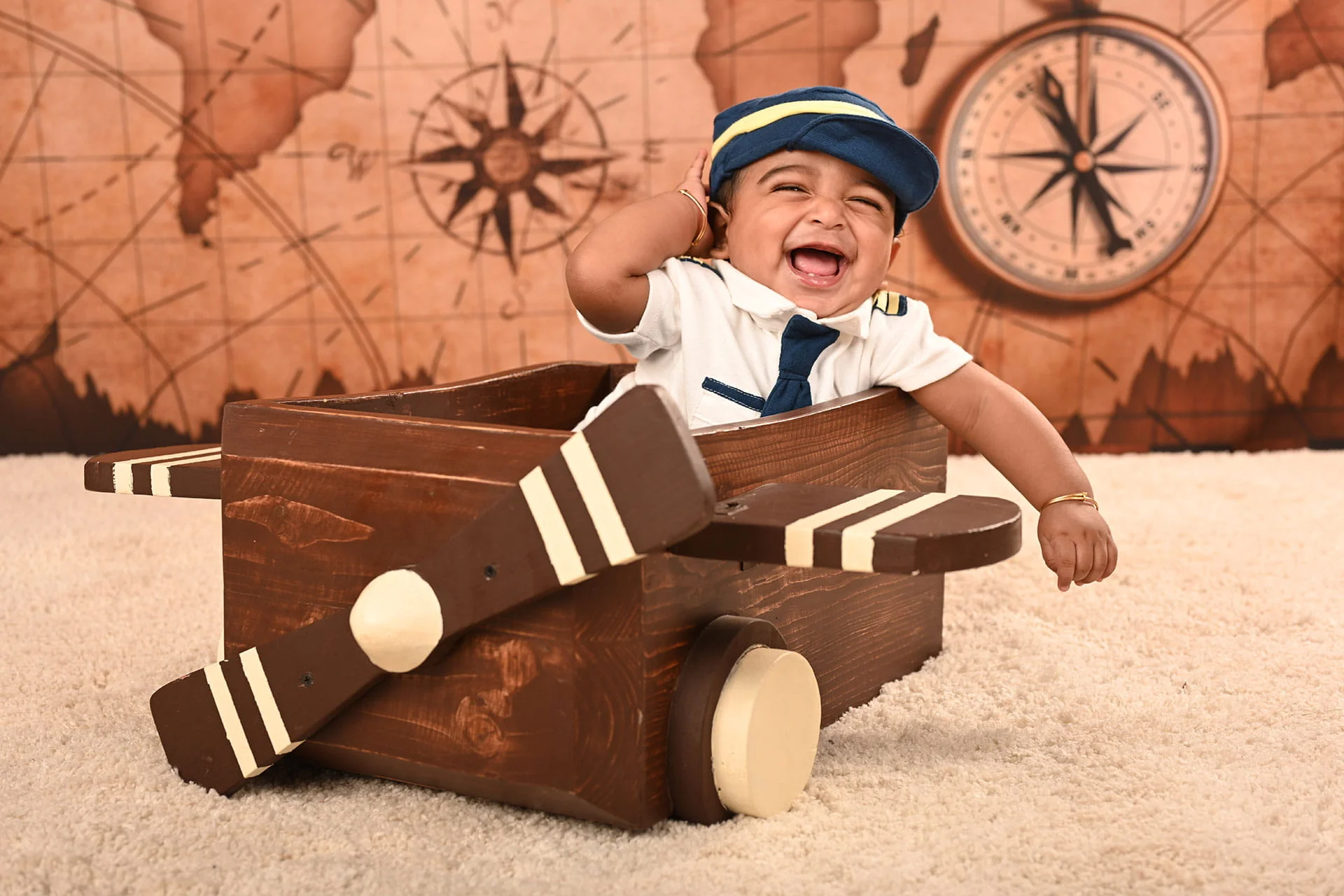 6 months baby photoshoot